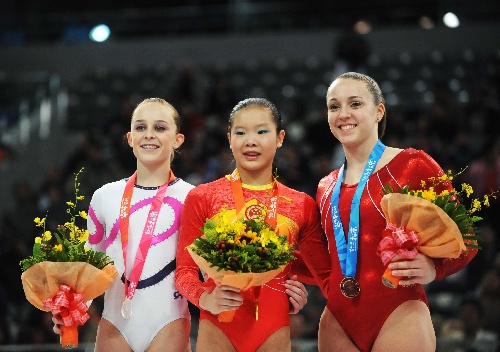 China's Cheng adds beam to her gold haul at O