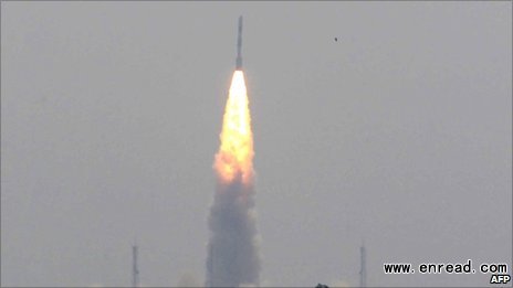印度成功发射三颗卫星_科学技术_英文阅读网