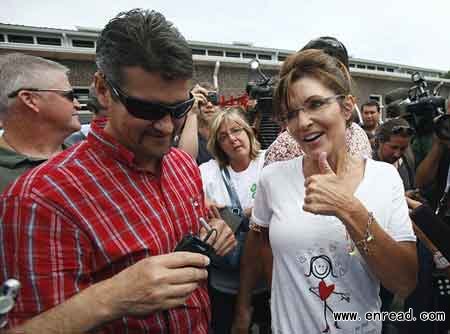 Todd Palin is allegedly fed up with the scandals surrounding his wife Sarah Palin and is said to be filing for divorce.