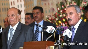 Ali Abdullah Saleh (R) is handing power to his deputy Abdrabbuh Hadi (L)
