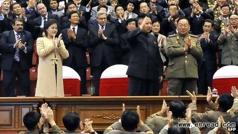 Ms Ri (L) attended a concert with her husband Kim Jong-un (C) on Monday