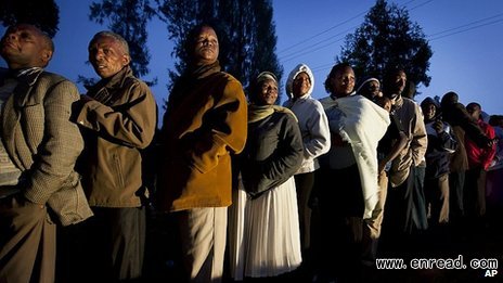 Queues grew quickly outside polling stations, like here in Gatundu