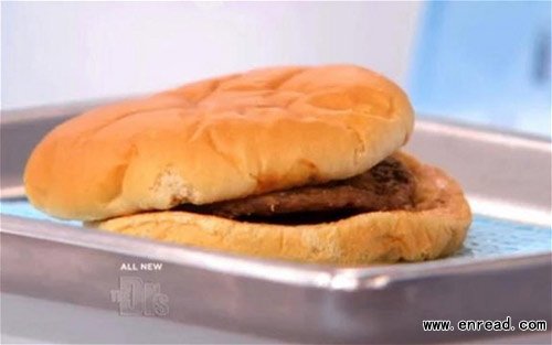 David Whipple, a California man, has saved a fast-food hamburger he bought in 1999 for 14 years.