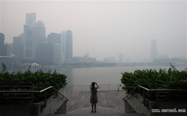 雾霾使新加坡旅游业停滞_社会生活_英文阅读