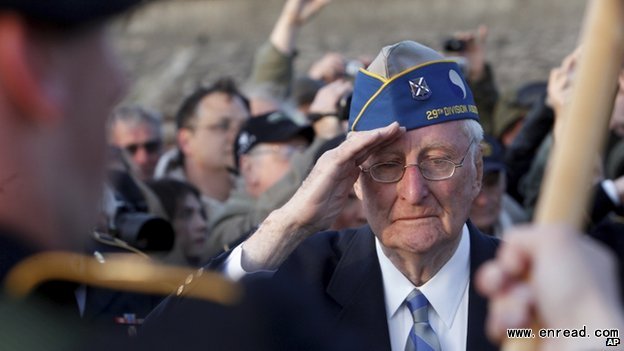 US veterans including Morley Piper, 90, gathered at Omaha Beach on Friday morning